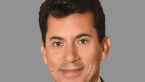 وزارة الإسكان تشيد بتعيين وزير الشباب رئيسًا للجنة الحكومية الدولية للتربية البدنية